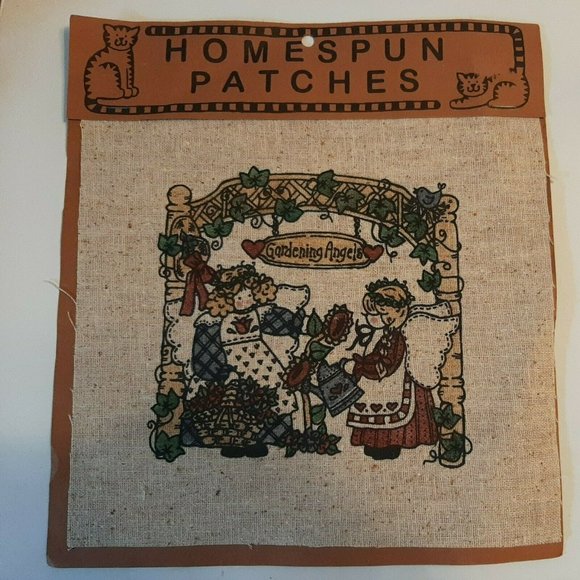 2 Vintage Homespun Patches Fabric for Sewing Pillows Stockings - Picture 2 of 8